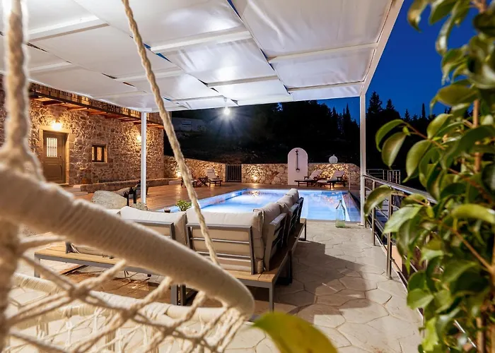 Villa Misovounous Natural Park By 