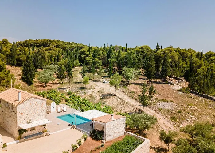 Villa Misovounous Natural Park By 