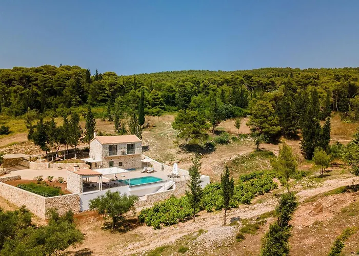 Villa Misovounous Natural Park By 