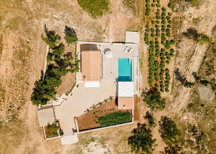 Villa Misovounous Natural Park By 