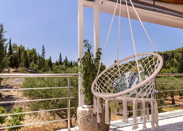 Villa Misovounous Natural Park By 