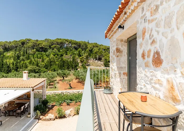 Villa Misovounous Natural Park By 