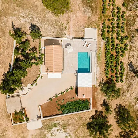 Vila Misovounous Natural Park By 